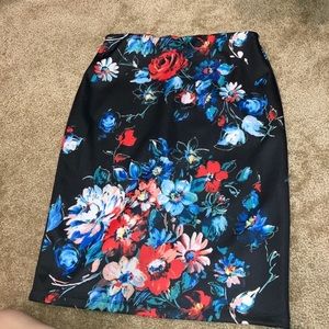 Betsy Johnson skirt size 6